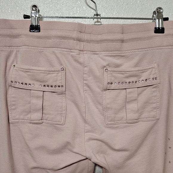 BCBGMAXAZRIA cropped studded details pants size medium - Picture 8 of 14